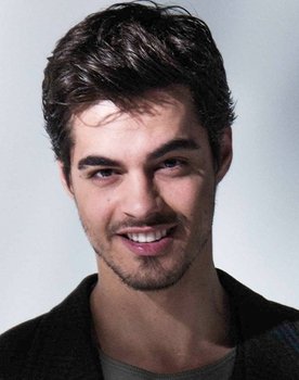 Berk Atan as Selim Arısoy