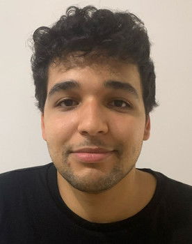 Luis Juliá Alvarez as Luis