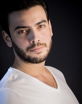 Taygun Sungar as Deli