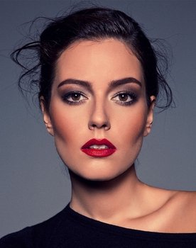 Pelin Akil as 