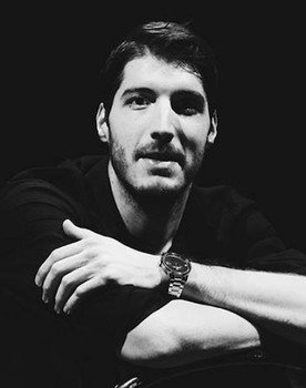 Nikola Knežević as Otac