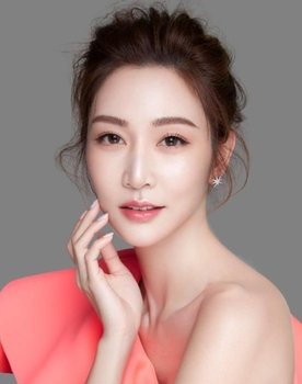 Vicky Tseng as Zi Jie