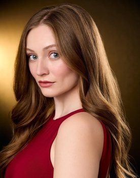 Haley Lohrli as Caity