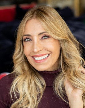 Cláudia Jacques as Sofia