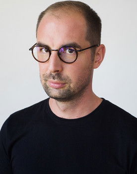 Mihai Munteniță as 