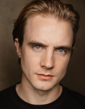 Henry Ashton as Max Hastings