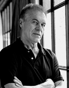 Miguel Ángel Solá as Inspector