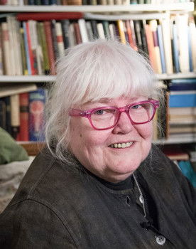 Inkeri Wallenius as Narrator