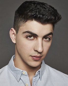 Trevor Tordjman as Jonas