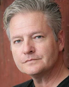 Dale Midkiff as Robert Lee