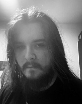 Joshua Evans as Joe Smith