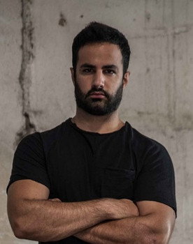 Nikos Anagnostopoulos as Διονύσης Καλλέργης