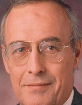 Alan Austin as Self - Reporter