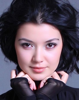 Shahzoda Matchonova as Malika