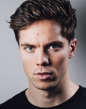 Fröde Gjerløw as Fröde