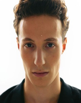 Damyan Andreev as A (teen)