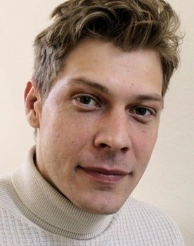 Elmir Krivalić as Ivan