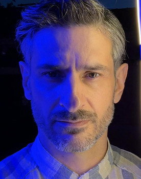 Harris Fleouras as Athanasios Karkalentzos