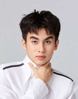 Kansopon Wirunnithiphon as Trainee