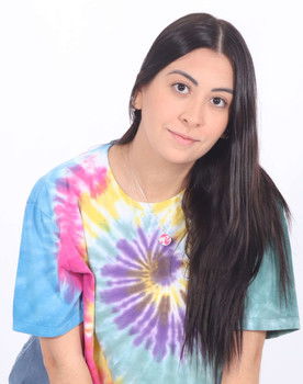 Ana Woycick as Rebeca Almeida