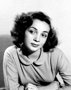 Lilia Michel as Leticia