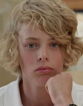 Osvald Harryson as Kevin