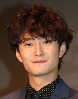 Masaki Okada as Amane