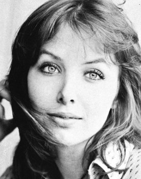 Sherry Buchanan as La ragazza