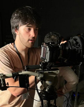 Alexander Djordjevic as background actor