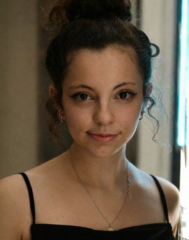 Emma Piga as Louna Hartman / Young Louna (Voice)