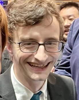 Chris Charlton as Chris Charlton - English Commentary