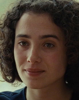 Joana Azevedo as Elena Gombrowicz