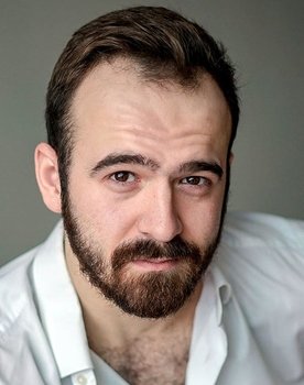 Александр Тихановский as Штукин