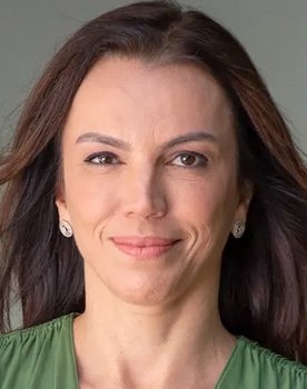Ana Paula Araújo