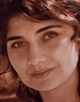 Sanobar Sodiqova as Ona
