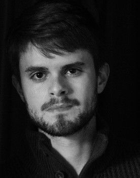 Oscar Pavlove as Alyosha