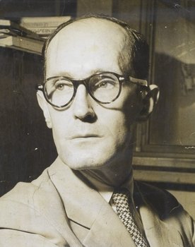 Carlos Drummond de Andrade as Self (archive footage)
