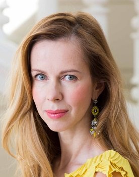 Maria Avdyushko as Makajeva