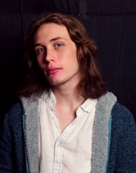 Nicholas Moroney as Hero