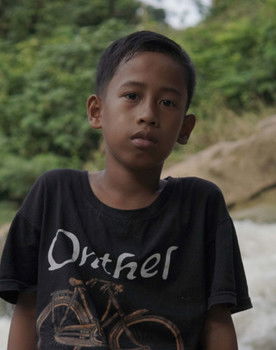 Sihabudin Ma'arif as Iqbal