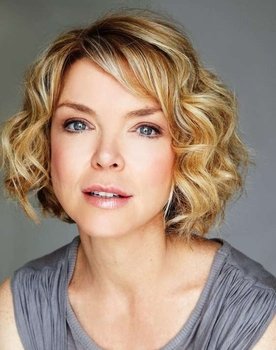 Danielle Carter as Mom