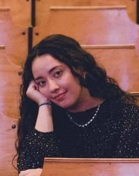 Sofía Maldonado as Ana