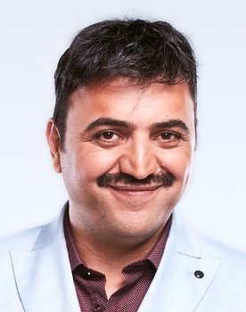 Şinasi Yurtsever as Paçacı