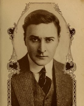 Harry Hilliard as Lucies Coresze