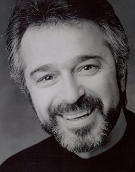 Albert Makhtsier as Papa