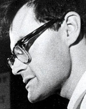 Kent MacKenzie as Le maire