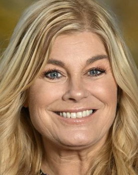 Pernilla Wahlgren as Johanna