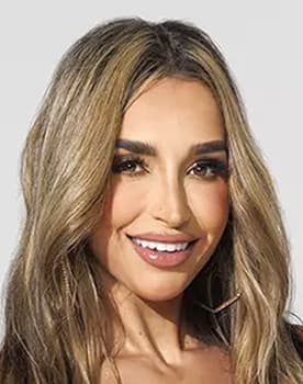 Siddiqa Sozahdah as Self