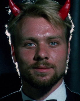 Espen Nowacki as Anders