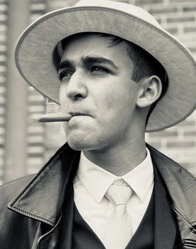 Andrew Annicharico as Frank